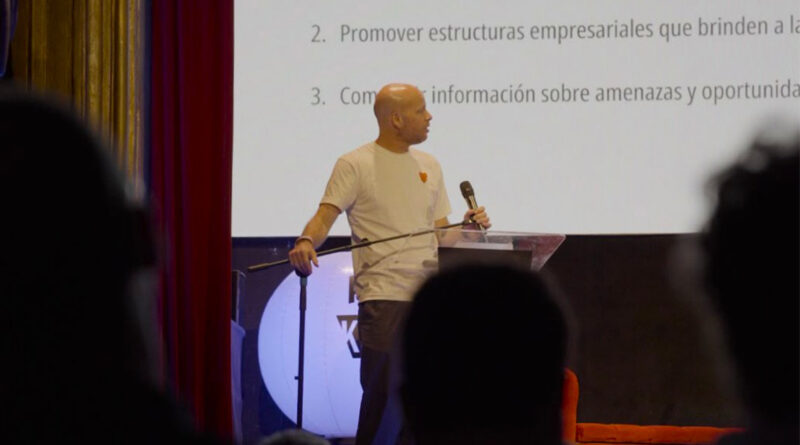 APCP celebra su 20º aniversario y nombra a Nicolás Cabuche presidente de la asociación