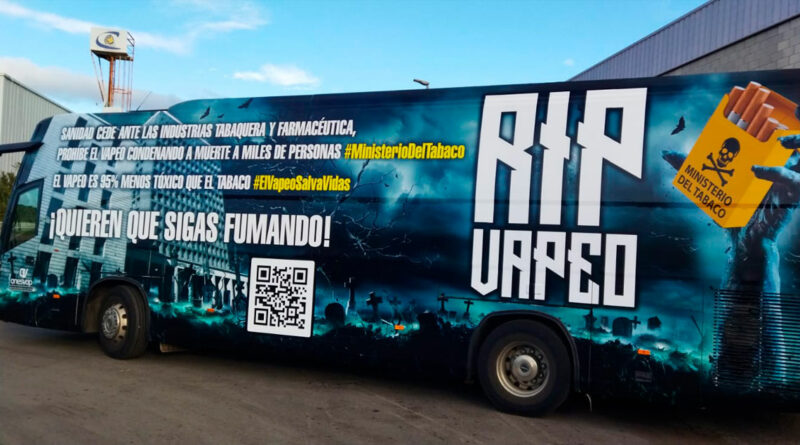 Un autobús en Madrid denuncia las restricciones a los vapeadores