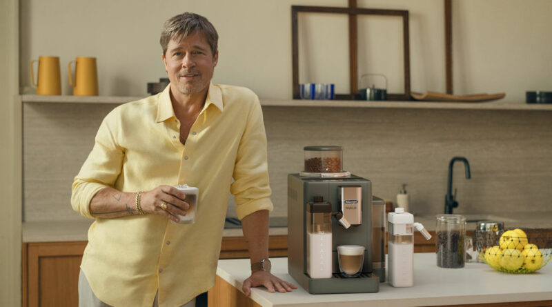 Brad Pitt busca su momento ‘Perfetto’ con De’Longhi y 16 perros Brad Pitt busca su momento ‘Perfetto’ con De’Longhi y 16 perros
