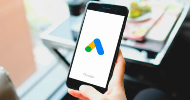 Business Insider se une a la lista de empresas en demandar a Google