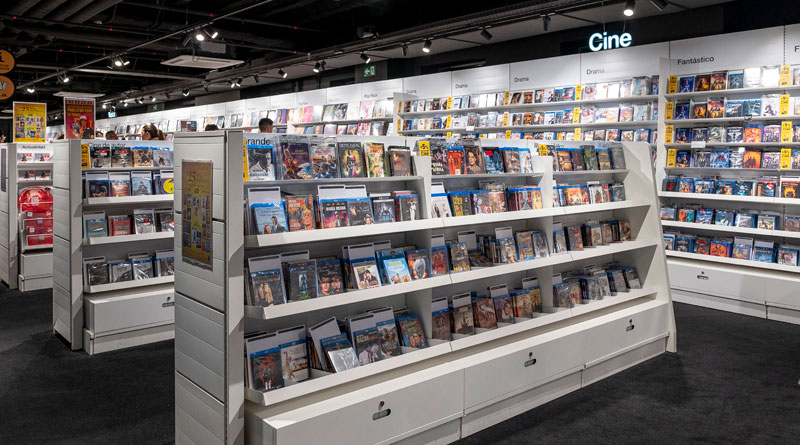 Aunque los DVDs no son una categoría en crecimiento, “para nosotros el cine es parte esencial de la cultura, y queremos ser el lugar, el refugio de esa cultura para la gente de Madrid”