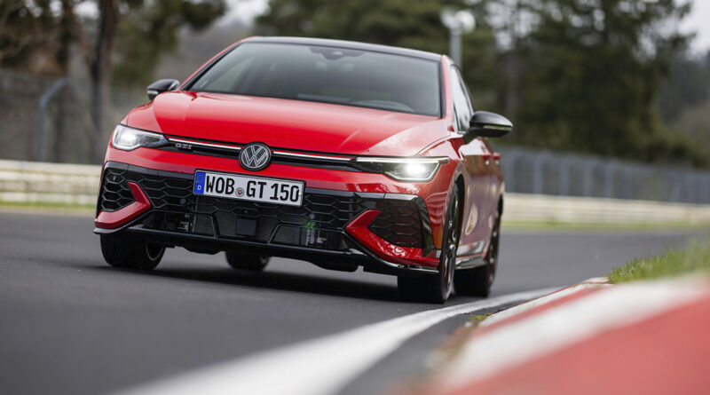 El nuevo Golf GTI Edition 50 ofrece dinámica de conducción de primer nivel incluso en circuito, gracias al chasis deportivo DCC