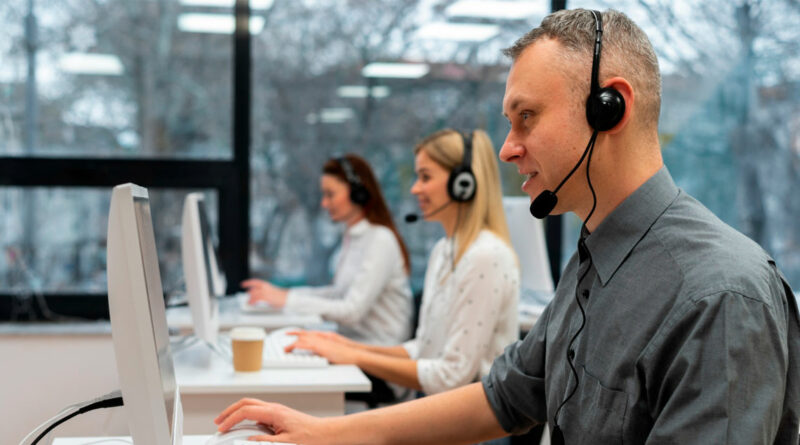 Los ‘contact centers’, preocupados por la nueva medida de Gobierno y Junts