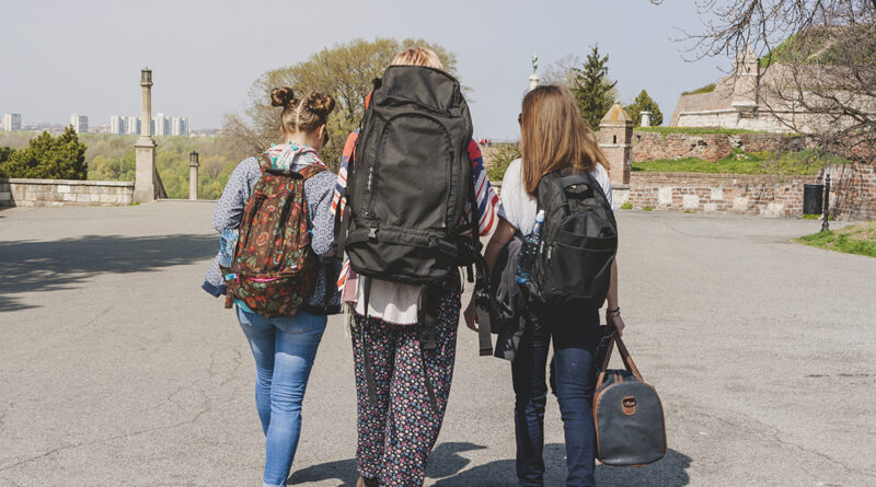 La compra de mochilas de viaje creció un 222% más que en 2024