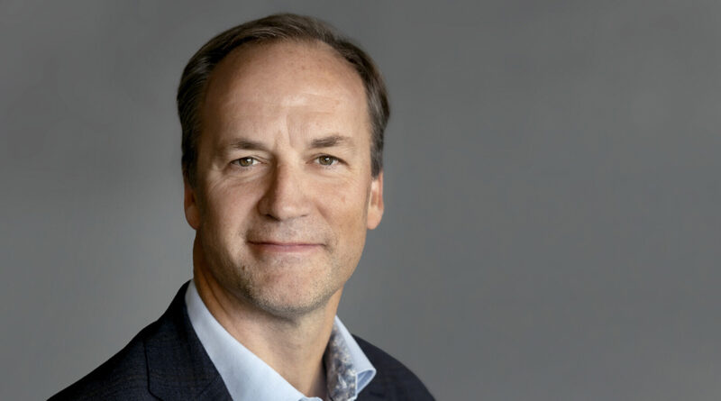 Dehoorne se incorpora procedente de la empresa danesa Vestas Wind Systems, donde ejercía como director de compras del grupo