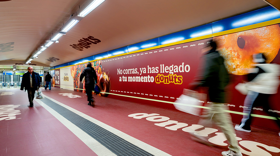 Donuts transforma el metro de Madrid en una experiencia multisensorial