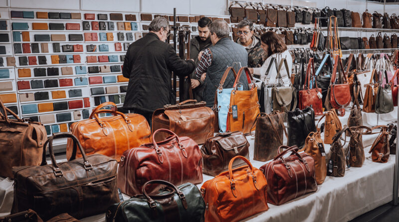 La evolución confirma que el gasto crece por encima del número de llegadas, reflejando un perfil de viajero más selectivo, con interés en consumo cultural, experiencias locales y productos auténticos