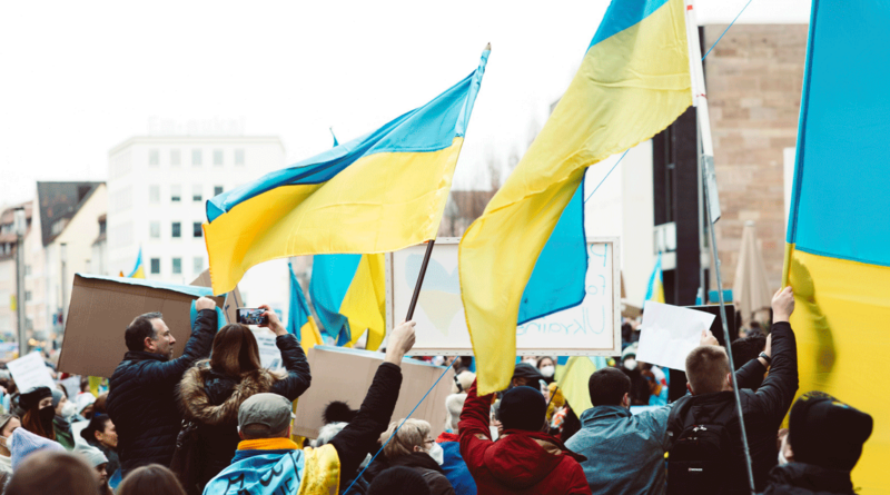 La industria de medios de Ucrania, unida, pide ayuda a la comunidad internacional