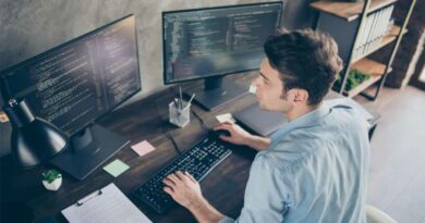 En empresas del sector tecnológico o multinacionales, el sueldo puede alcanzar los 2.000 euros o incluso más