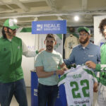 Jugadores del Betis sorprenden a un aficionado en una cámara oculta