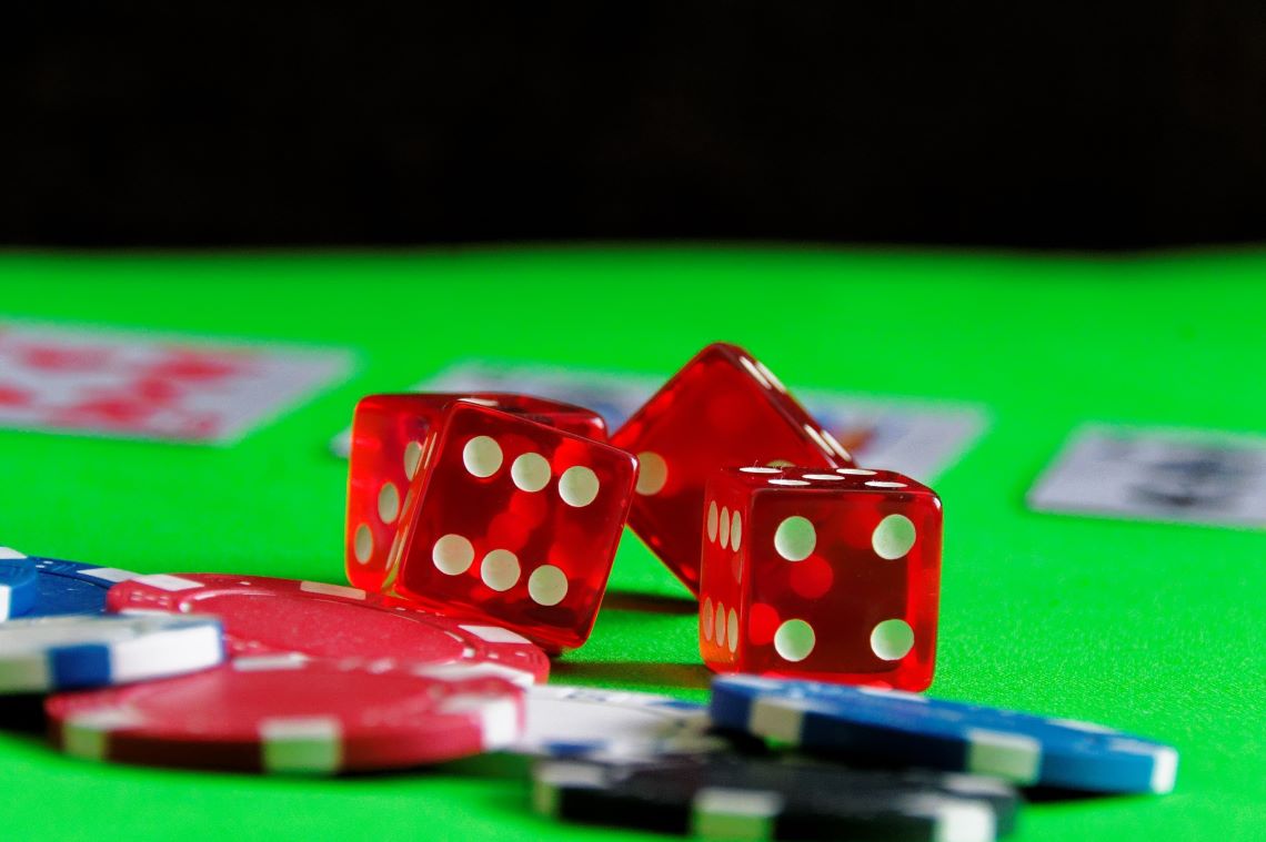 Estrategias de inversión para juegos de azar