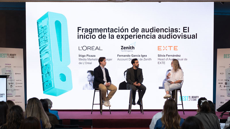 (De izq. a der.) Íñigo Picaza, media marketing manager de L'Oréal; Fernando García, account director de Zenith; y Silvia Fernández, head of audiovisual de Exte