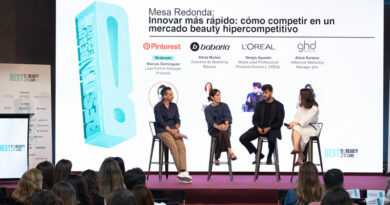 (De izq. a der.) Marcos Domínguez, lead partner manager de Pinterest; Silvia Muñoz, directora de marketing de Babaria; Sergio Aguado, media lead, professional products division L'Oreal; y Alicia Soriano, influencer marketing manager de Ghd Spain