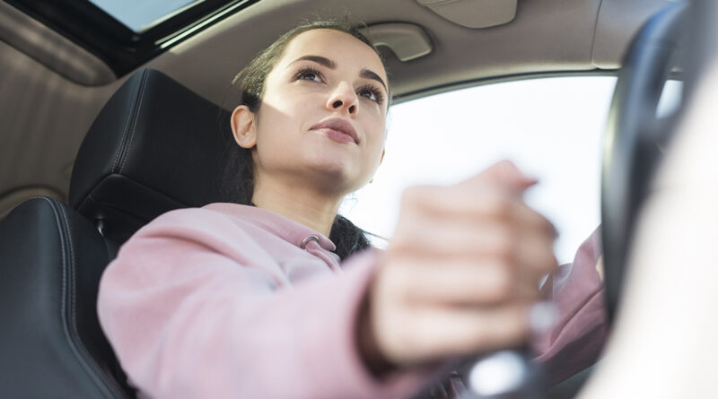 mujer automoción