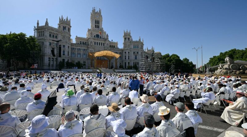 Las TV autonómicas refuerzan su despliegue por la visita del papa León XIV a España Las TV autonómicas refuerzan su despliegue por la visita del papa León XIV a España
