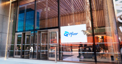 Pfizer entrega su cuenta creativa y de medios global a Publicis e IPG