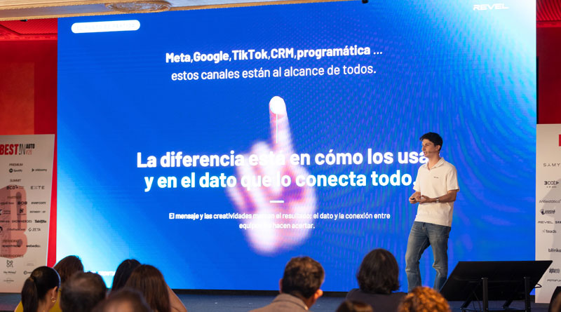 Javier Ramos, head of growth de Revel