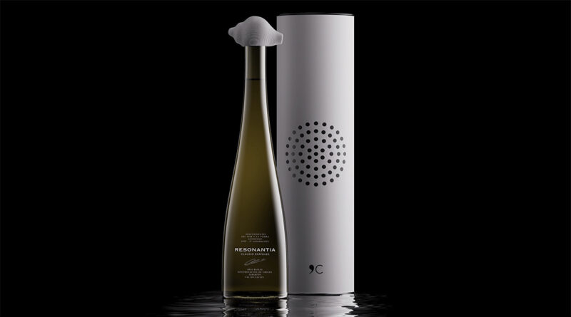 El vino Resonantia gana dos Pentawards con un innovador packaging de Roberto Núñez Studio El vino Resonantia gana dos Pentawards con un innovador packaging de Roberto Núñez Studio