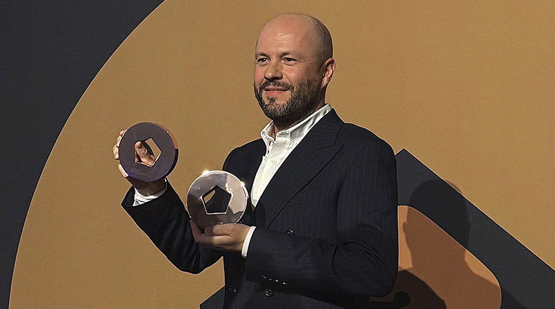 Roberto Núñez en la Pentawards Gala Ceremony de Londres.