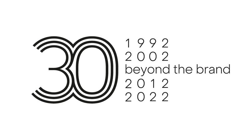 Símbolo 30 aniversario de Batllegroup