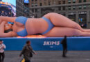 Skims instala un globo de Kim Kardashian de 18 metros en Times Square