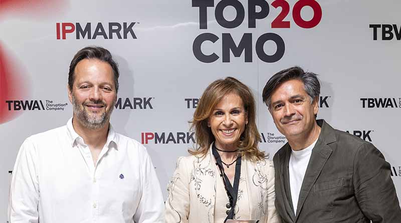 De izq a dcha, Paulo Areas (TBWA España), Belén Pando, directora de Publicidad, Medios , Marca y Patrocinios en Mutua Madrileña y Jesús Fuertes (TBWA España)