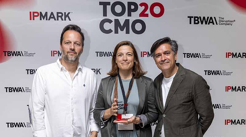 De izq a dcha, Paulo Areas (TBWA España), Marianna Cherubini, 'marketing director' en Omoda & Jaecoo y Jesús Fuertes (TBWA España)