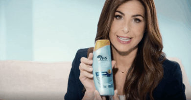 La presentadora protagoniza el nuevo spot televisivo de la marca, junto al dermatólogo Manuel Ballesteros
