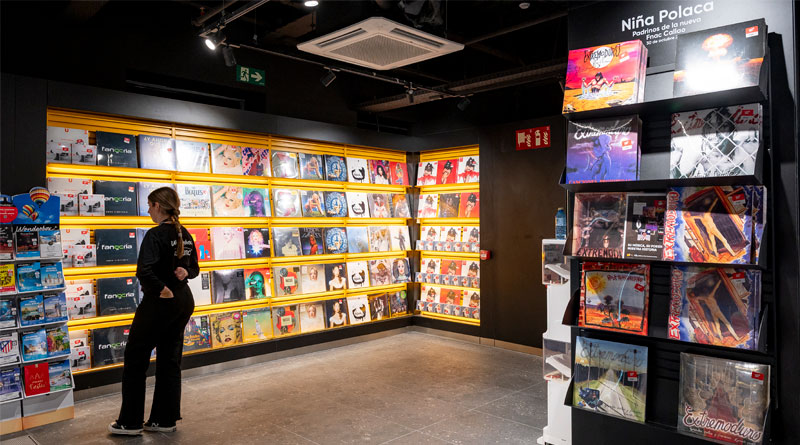 Fnac Callao cuenta con 38 metros de exposición de vinilos