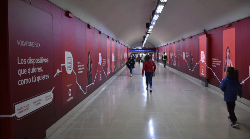 Vodafone inaugura en Madrid el primer soporte exterior sostenible