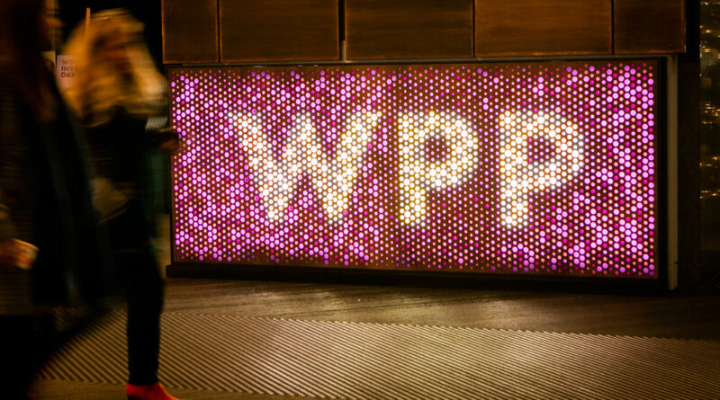 WPP, multada por la SEC por sobornos en varios mercados